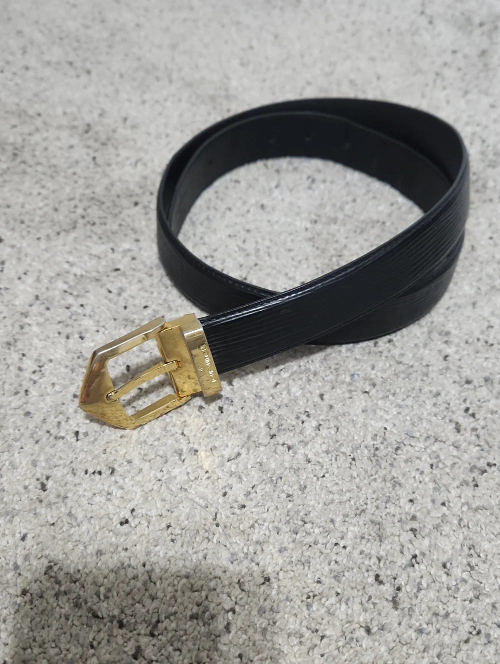 Louis Vuitton Ceinture Gold Buckle Epi Leather Belt Black Size 40mm/100cm